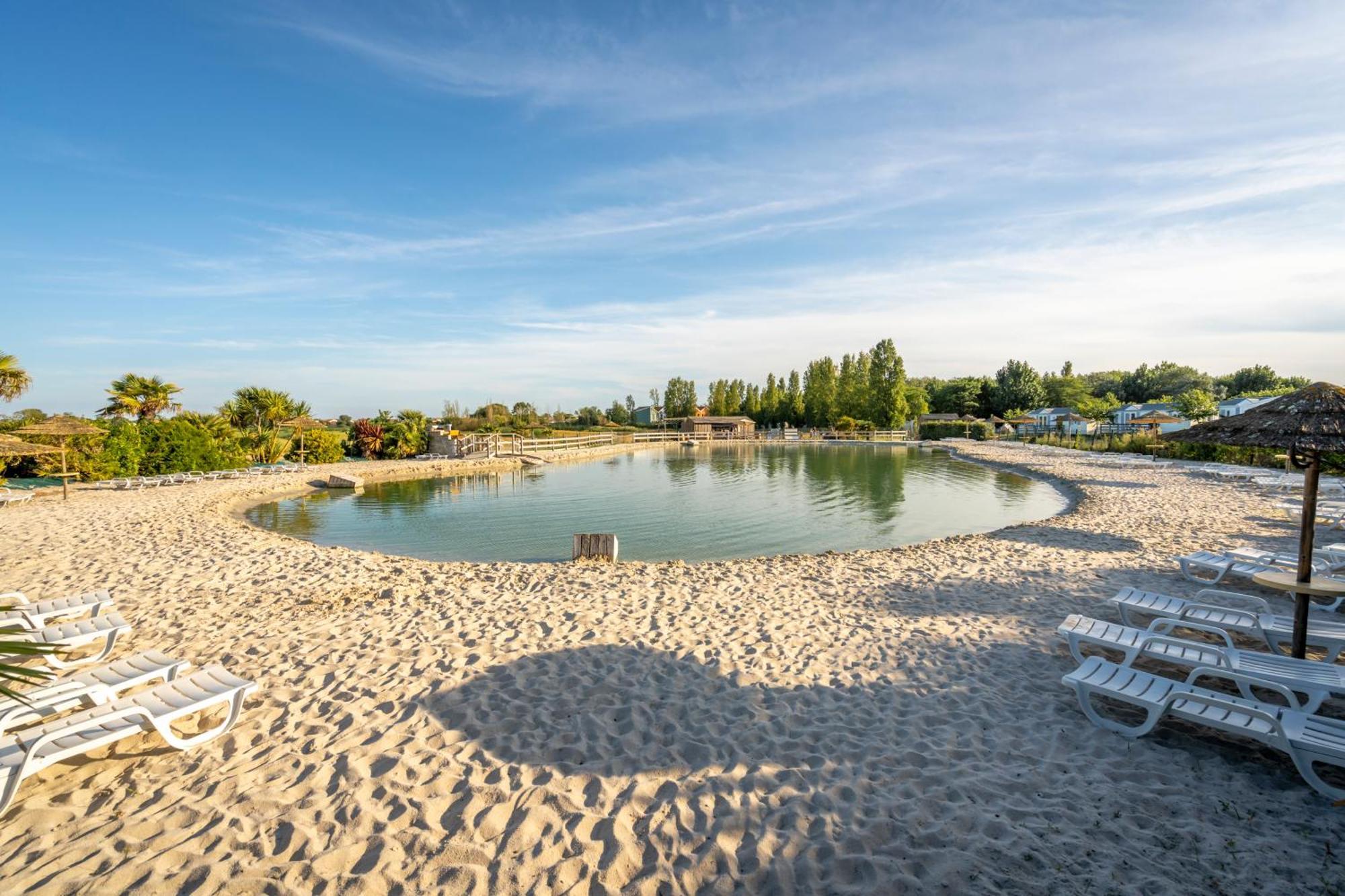 Hotel Kampaoh La Rochelle Châtelaillon-Plage Esterno foto