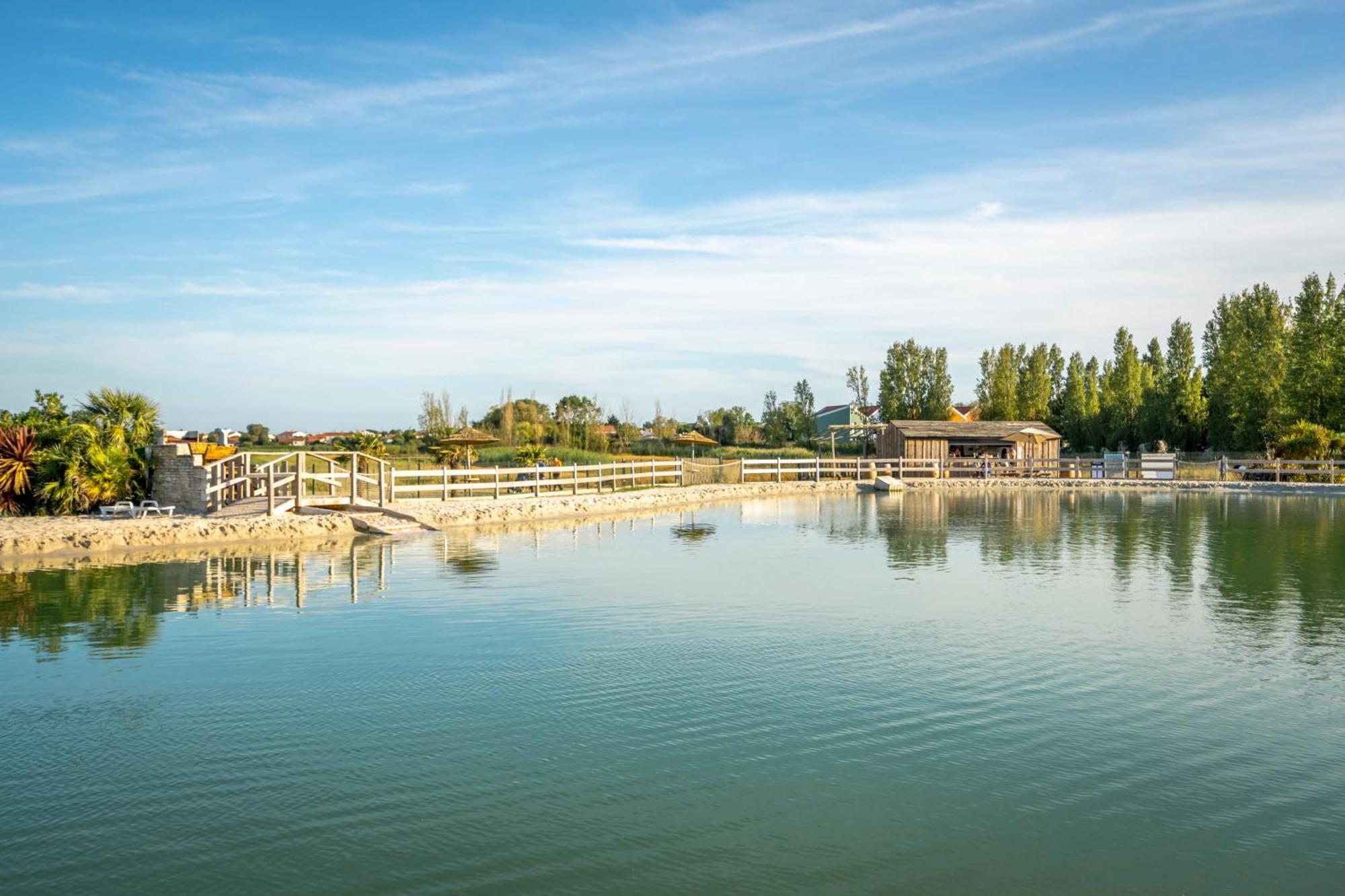Hotel Kampaoh La Rochelle Châtelaillon-Plage Esterno foto